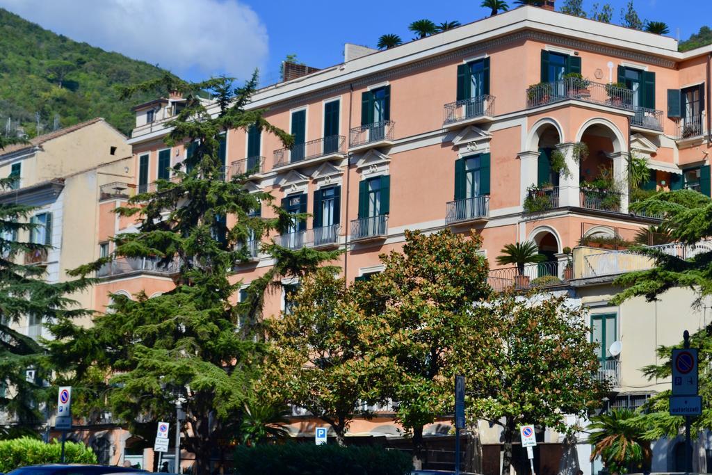 La Maison Du Paradis Salerno Exterior photo